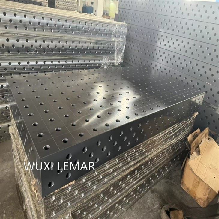 Heavy duty welding platform for metal work (2)