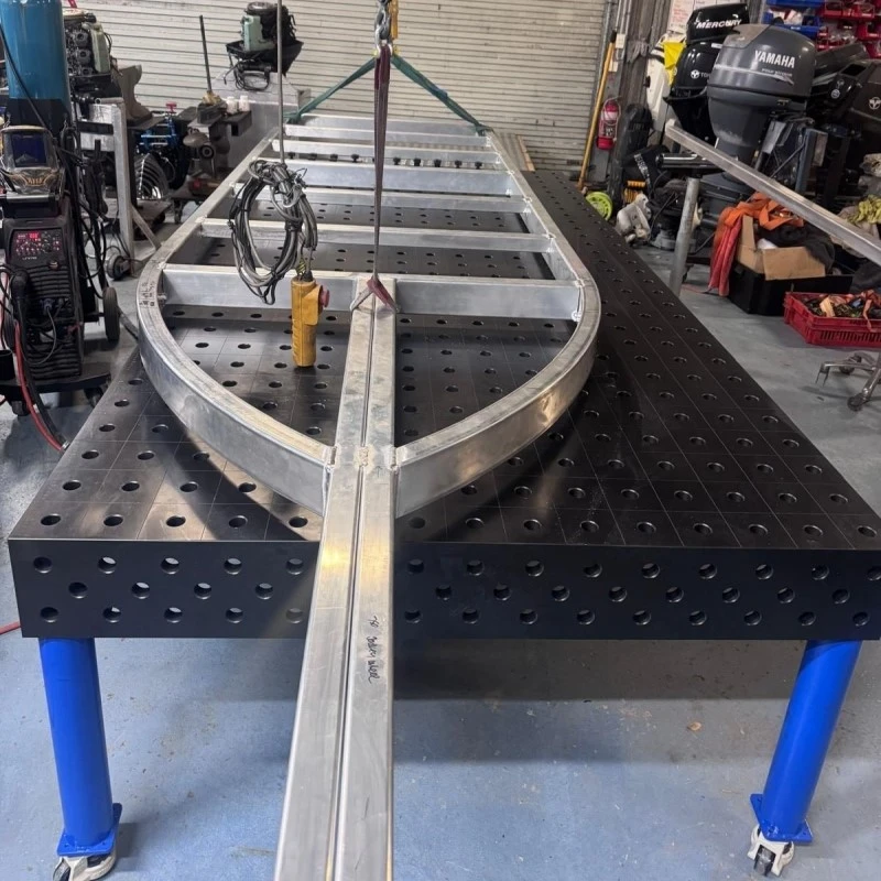 3D welding table with wheels to move the table 3D welding table with wheels to move the table